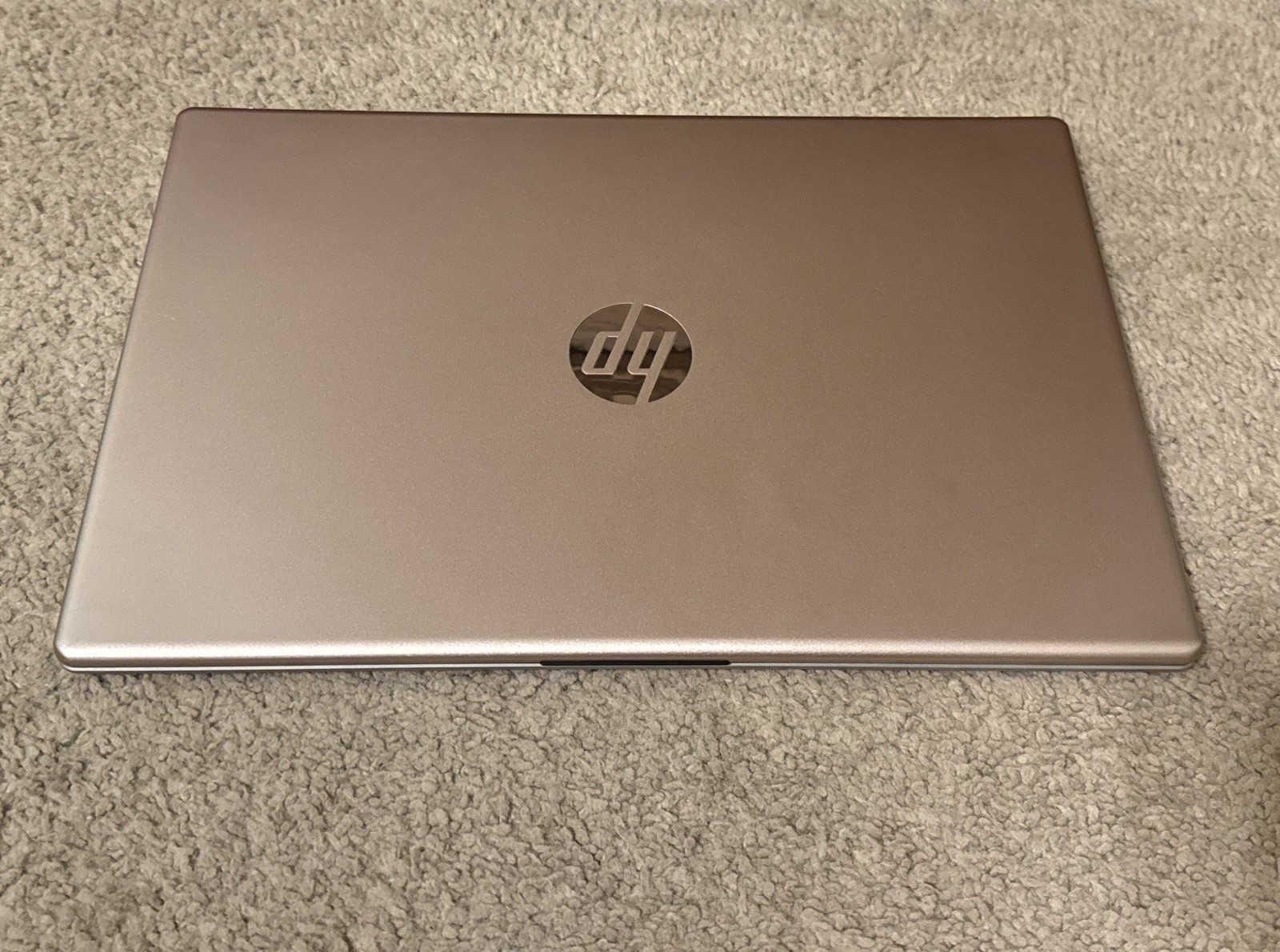 HP Laptop 15z-FC000